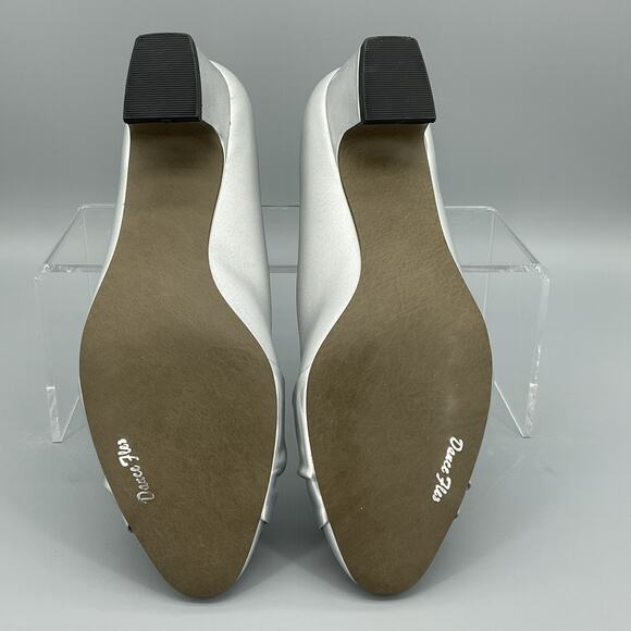 NEW Easy Street Women’s Eloise Pumps Silver Size 7N - Picture 8 of 10